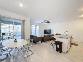 Incredible Family Retreat with PS5 Private Pool and access to 2 Clubhouses